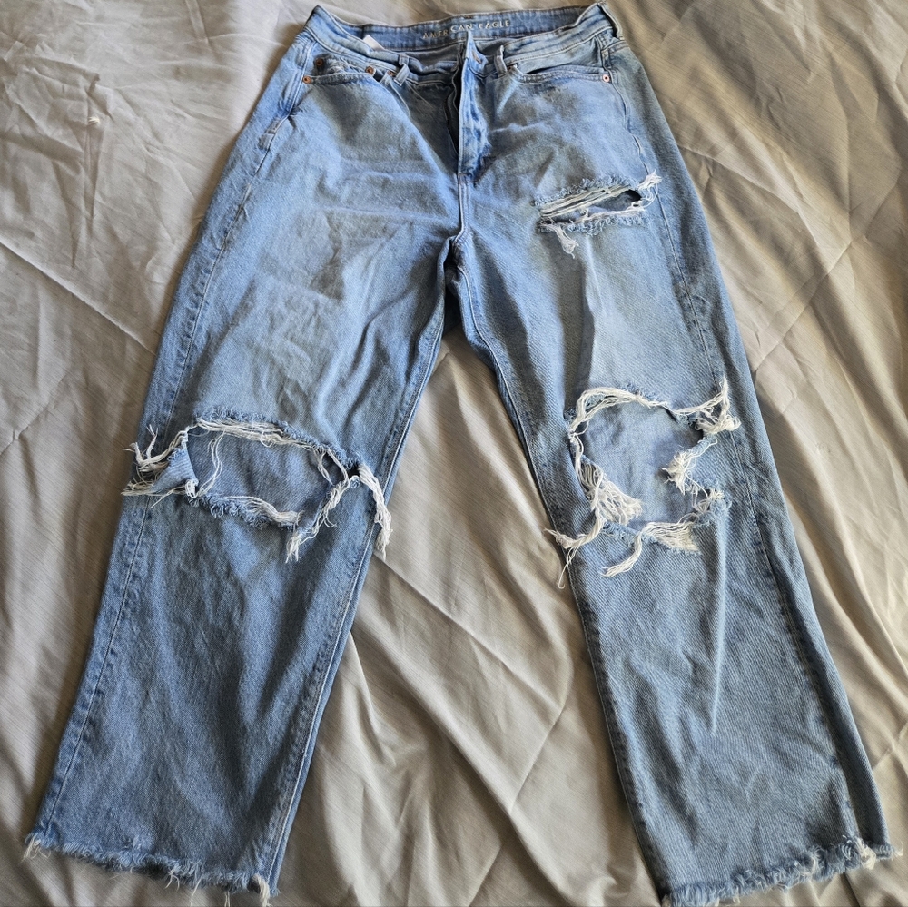 American Eagle Outfitters Light Blue Denim 90's Boyfriend Jeans